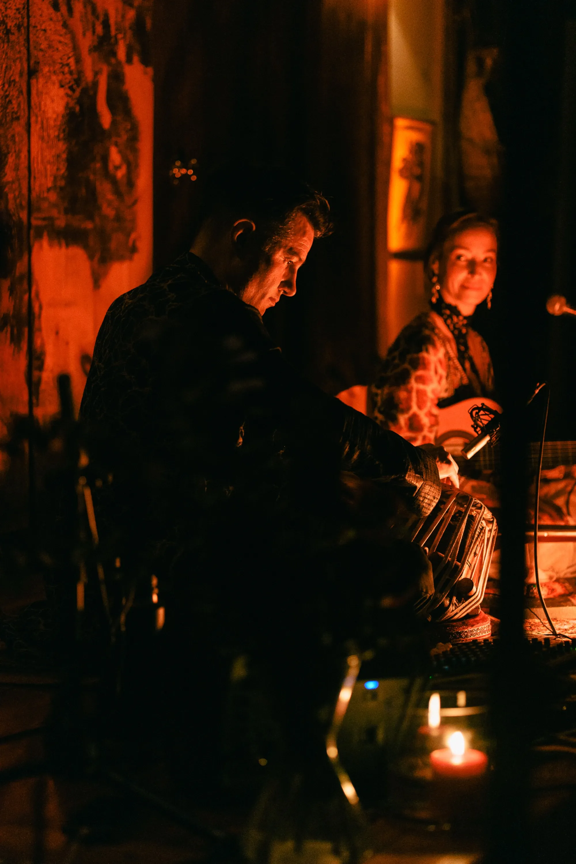 Global artist Benjamin Urbaez and DJ Dreeemy Dominican-American musician performing spoken word at Harlem venue