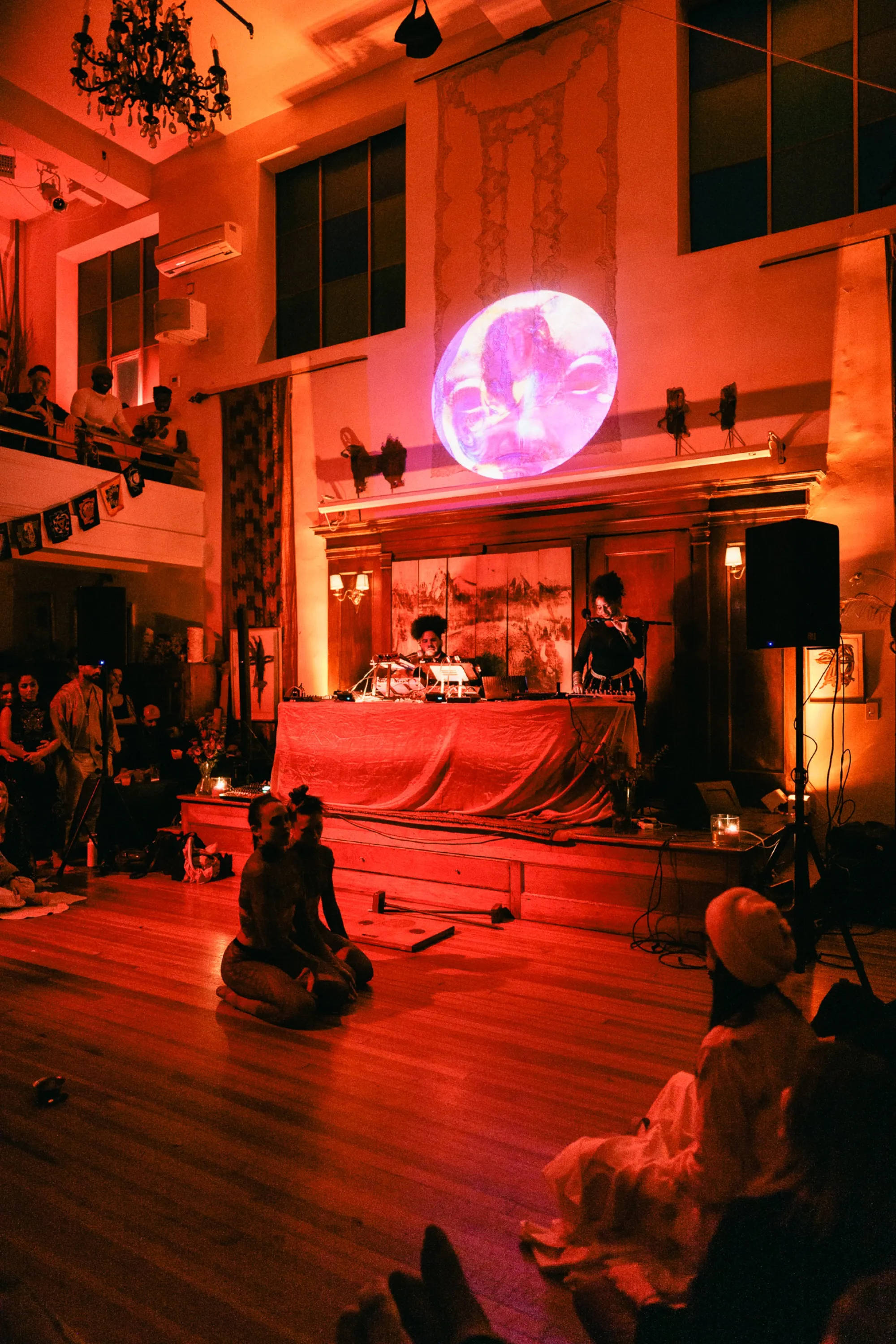 Global artist Benjamin Urbaez and DJ Dreeemy intimate spiritual music gathering in Harlem New York